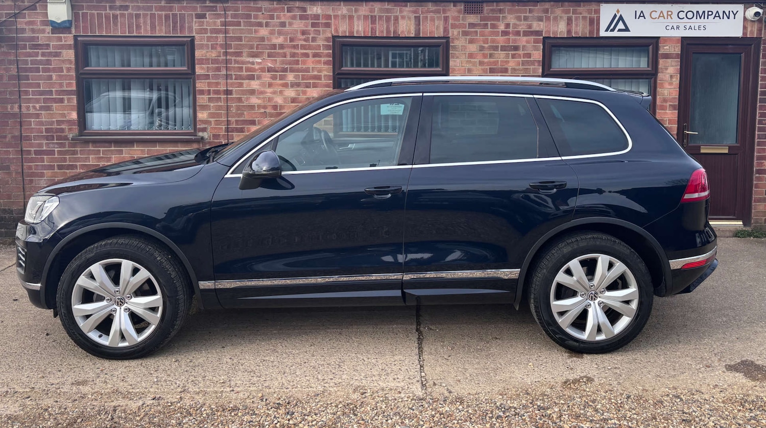 Used Volkswagen Touareg 2014 for sale - 77881401: Photo 4