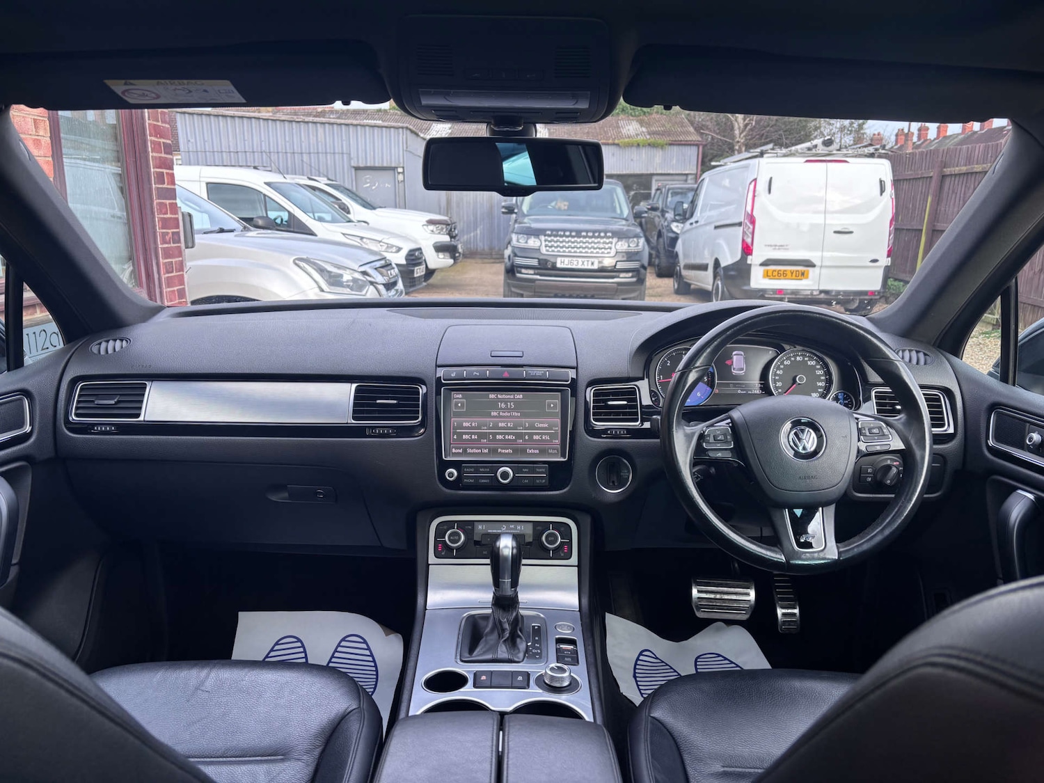 Used Volkswagen Touareg 2014 for sale - 77881401: Photo 42