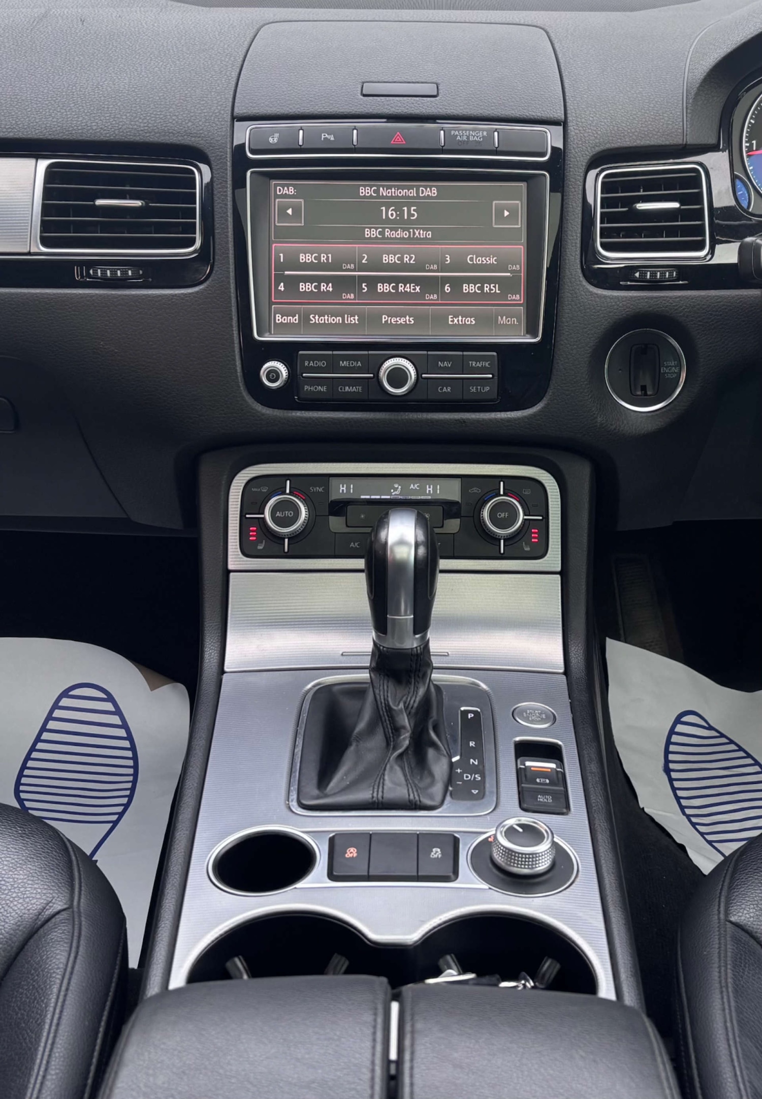 Used Volkswagen Touareg 2014 for sale - 77881401: Photo 45