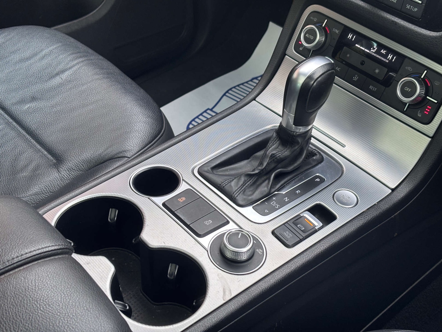 Used Volkswagen Touareg 2014 for sale - 77881401: Photo 54