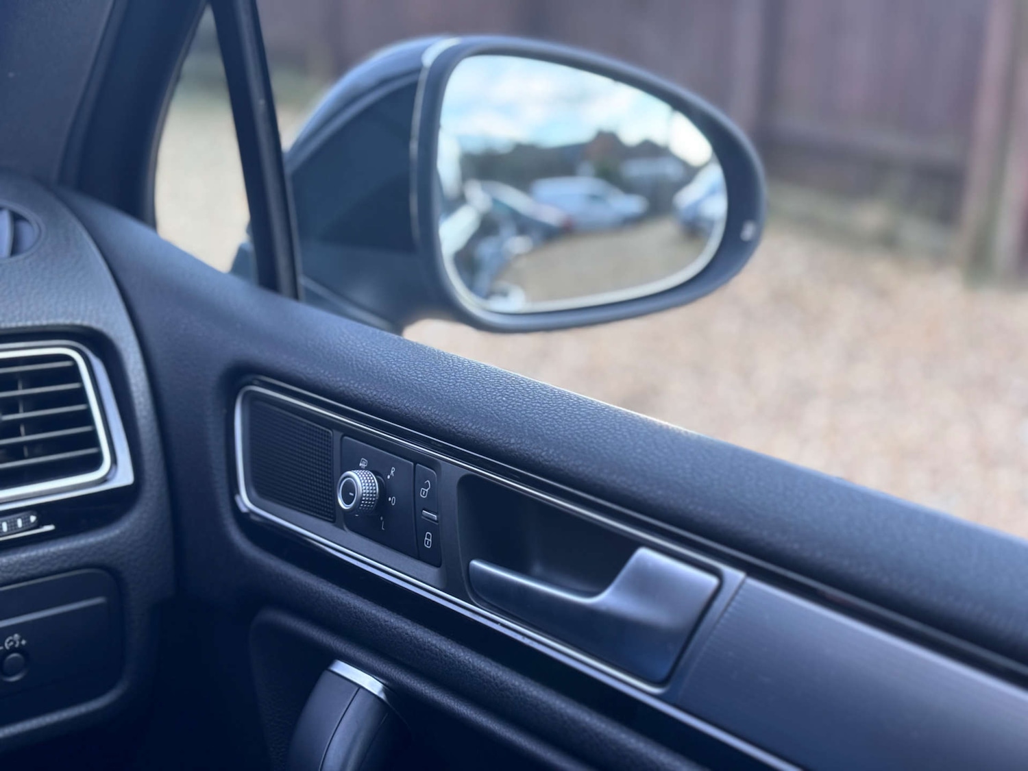 Used Volkswagen Touareg 2014 for sale - 77881401: Photo 62