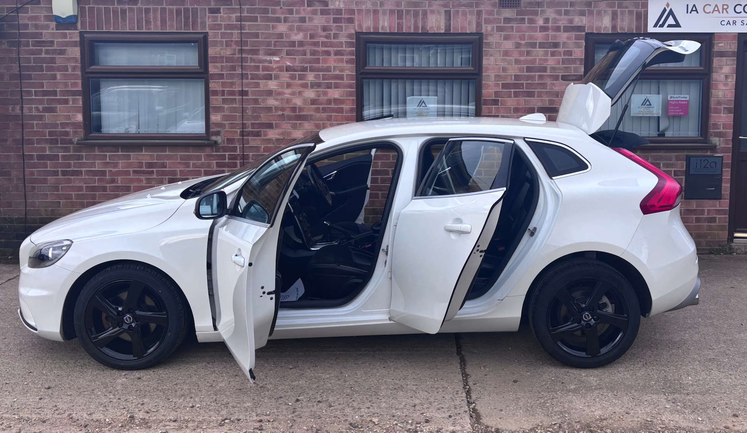 Used Volvo V40 2015 for sale - 78122070: Photo 10