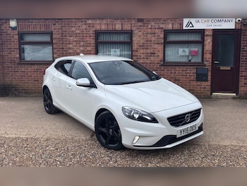 Used Volvo V40 2015 for sale - 78122070: Photo