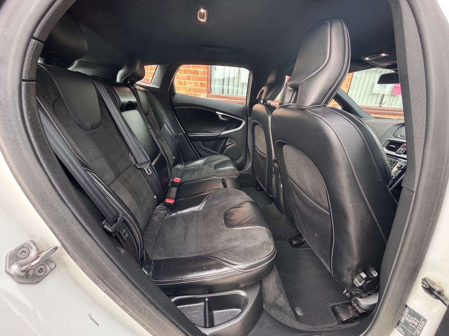 Used Volvo V40 2015 for sale - 78122070: Photo 23