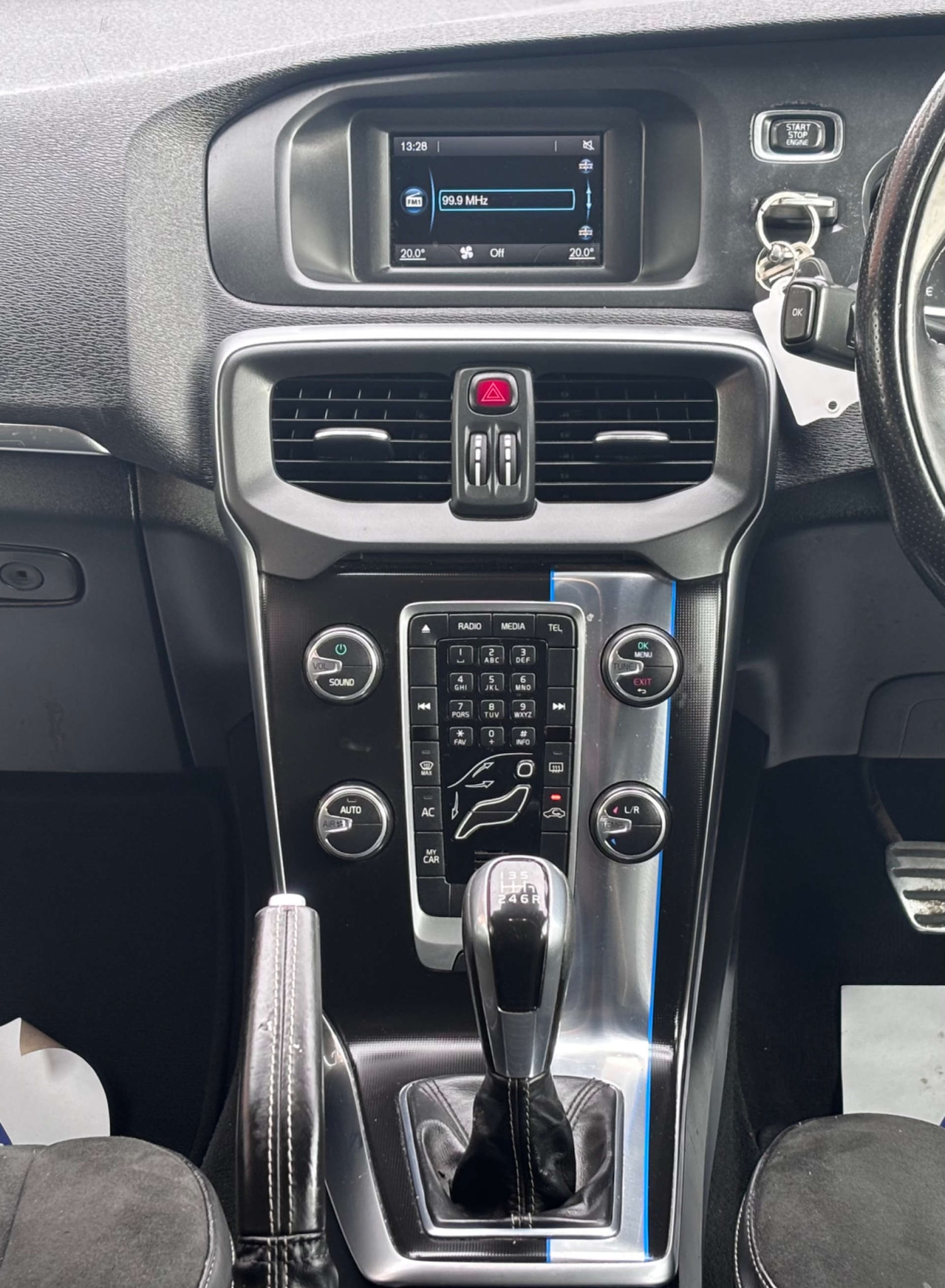 Used Volvo V40 2015 for sale - 78122070: Photo 36