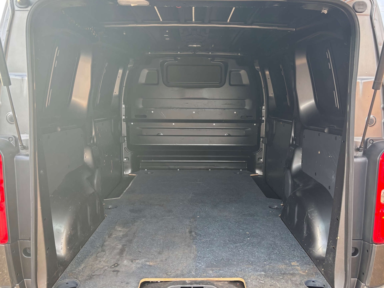 Used Vauxhall Vivaro 2021 for sale - 77393385: Photo 12