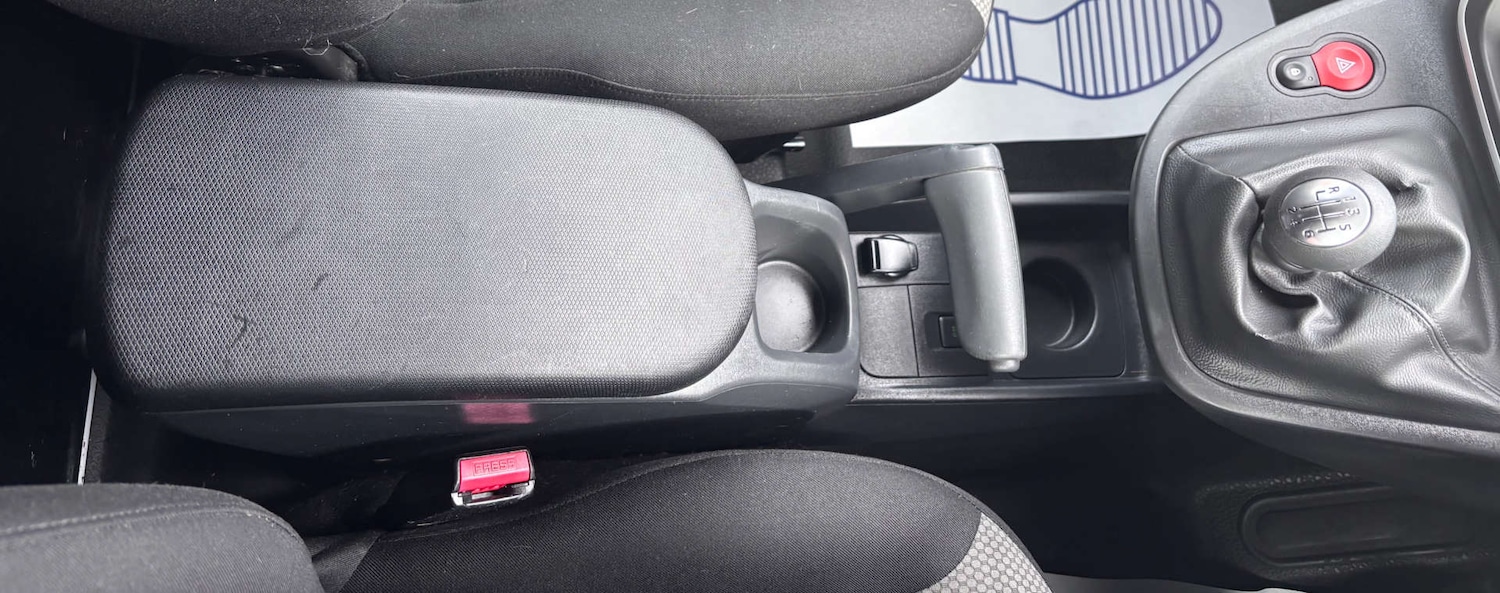 Used Renault Kangoo 2021 for sale - 77847515: Photo 30