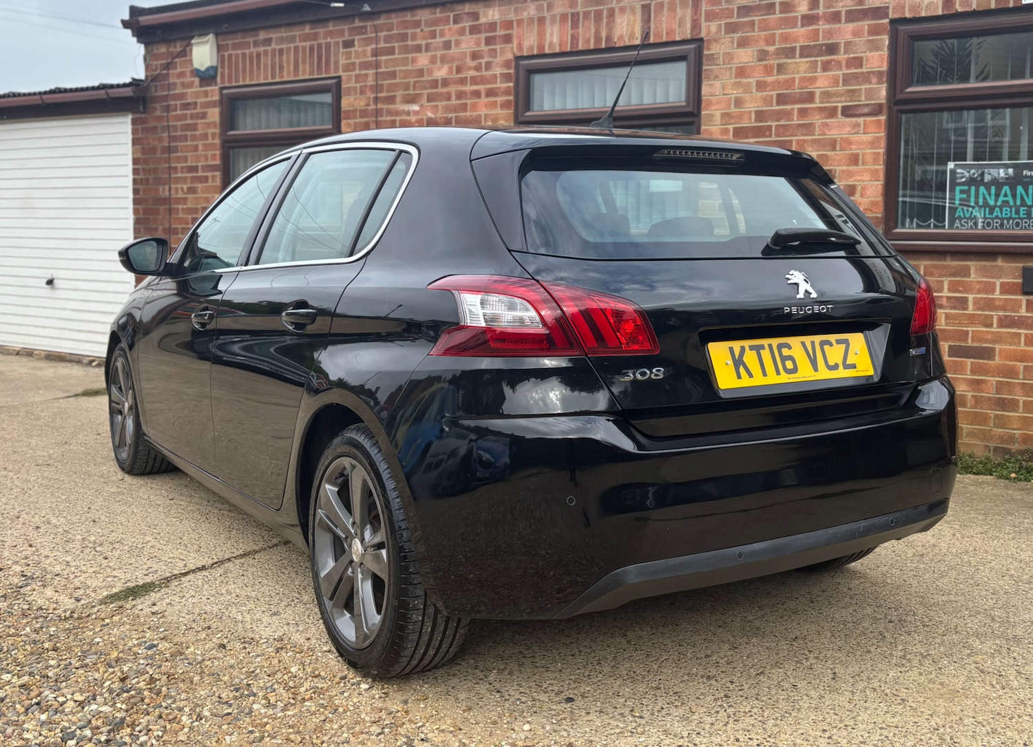 Used Peugeot 308 2016 for sale - 76681850: Photo 15