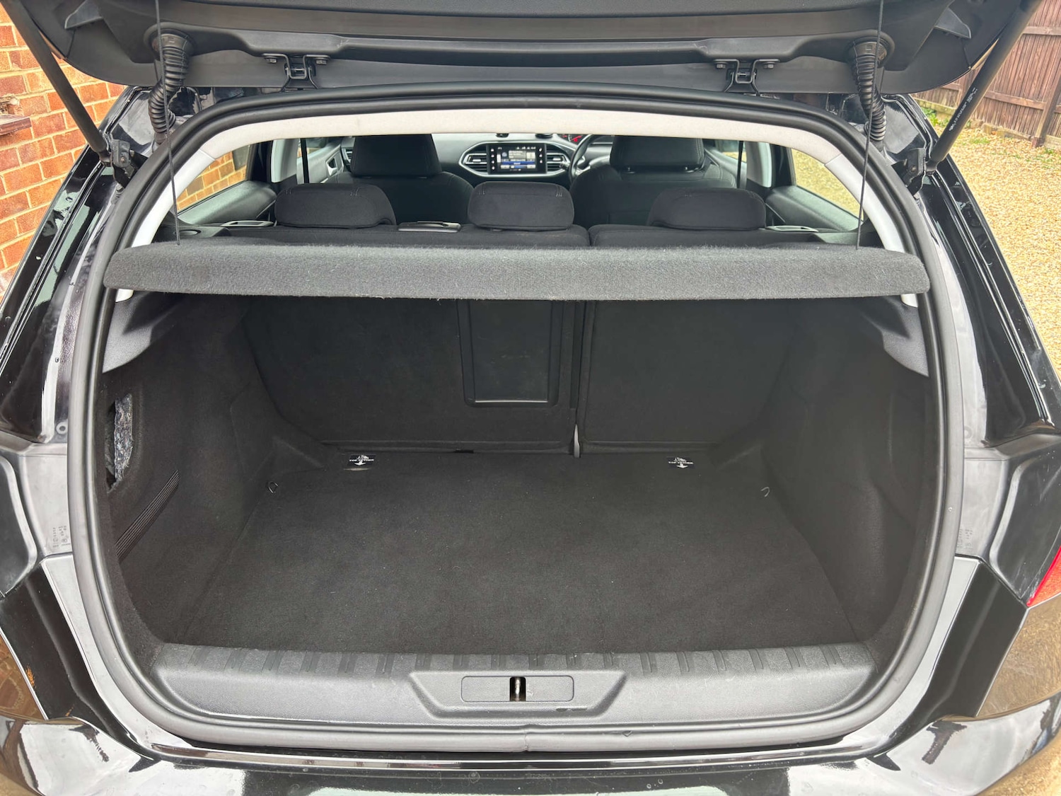 Used Peugeot 308 2016 for sale - 76681850: Photo 23