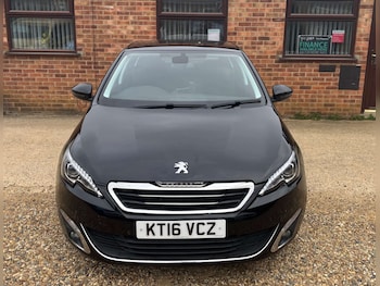 Used Peugeot 308 2016 for sale - 76681850: Photo