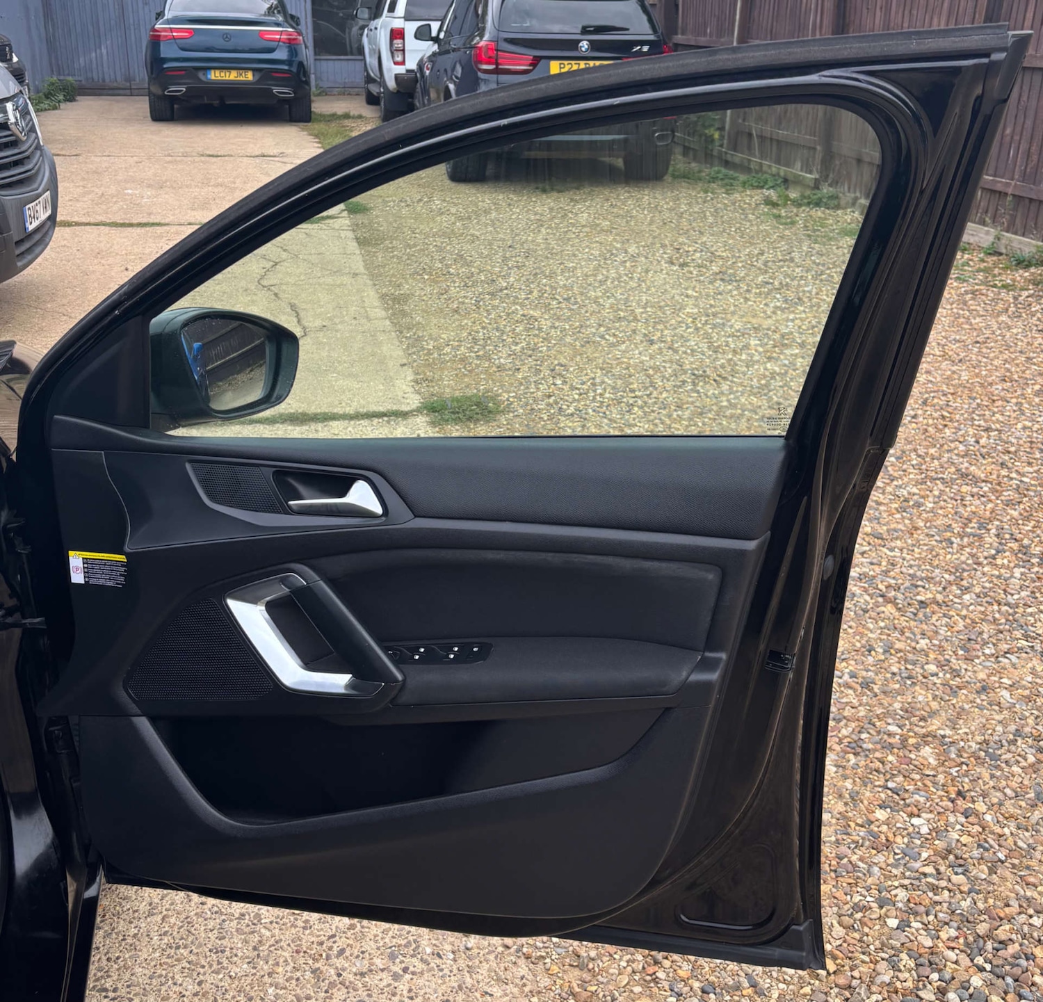 Used Peugeot 308 2016 for sale - 76681850: Photo 40