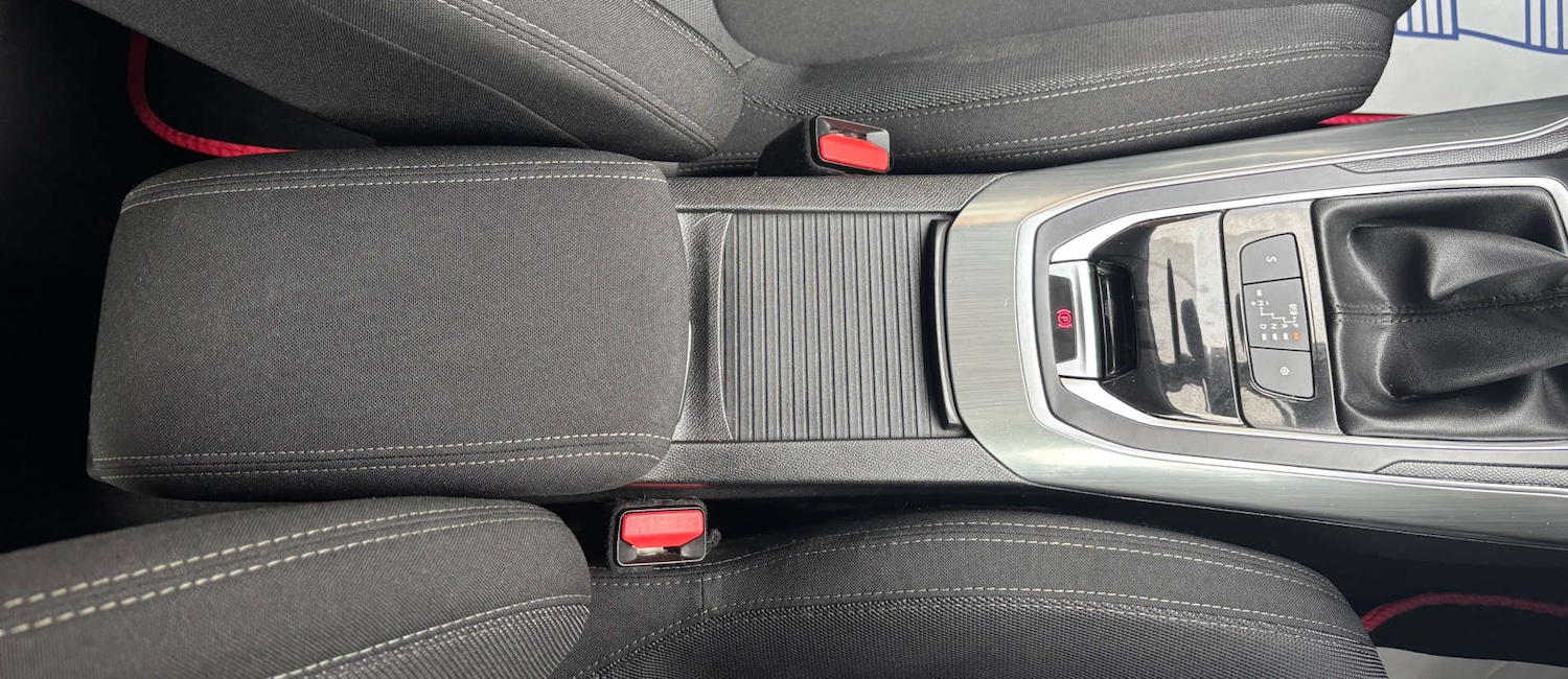 Used Peugeot 308 2016 for sale - 76681850: Photo 52