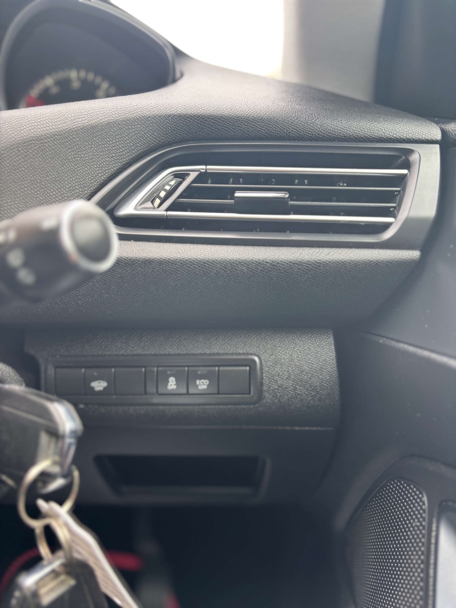 Used Peugeot 308 2016 for sale - 76681850: Photo 60