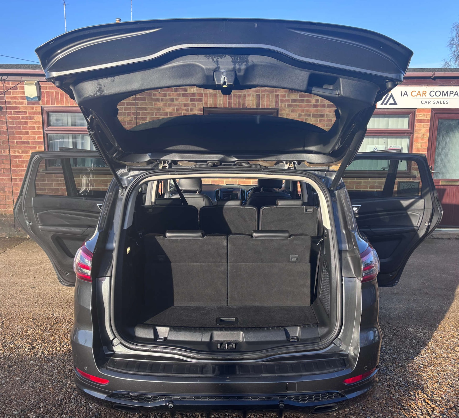 Used Ford S-Max 2015 for sale - 77393393: Photo 11