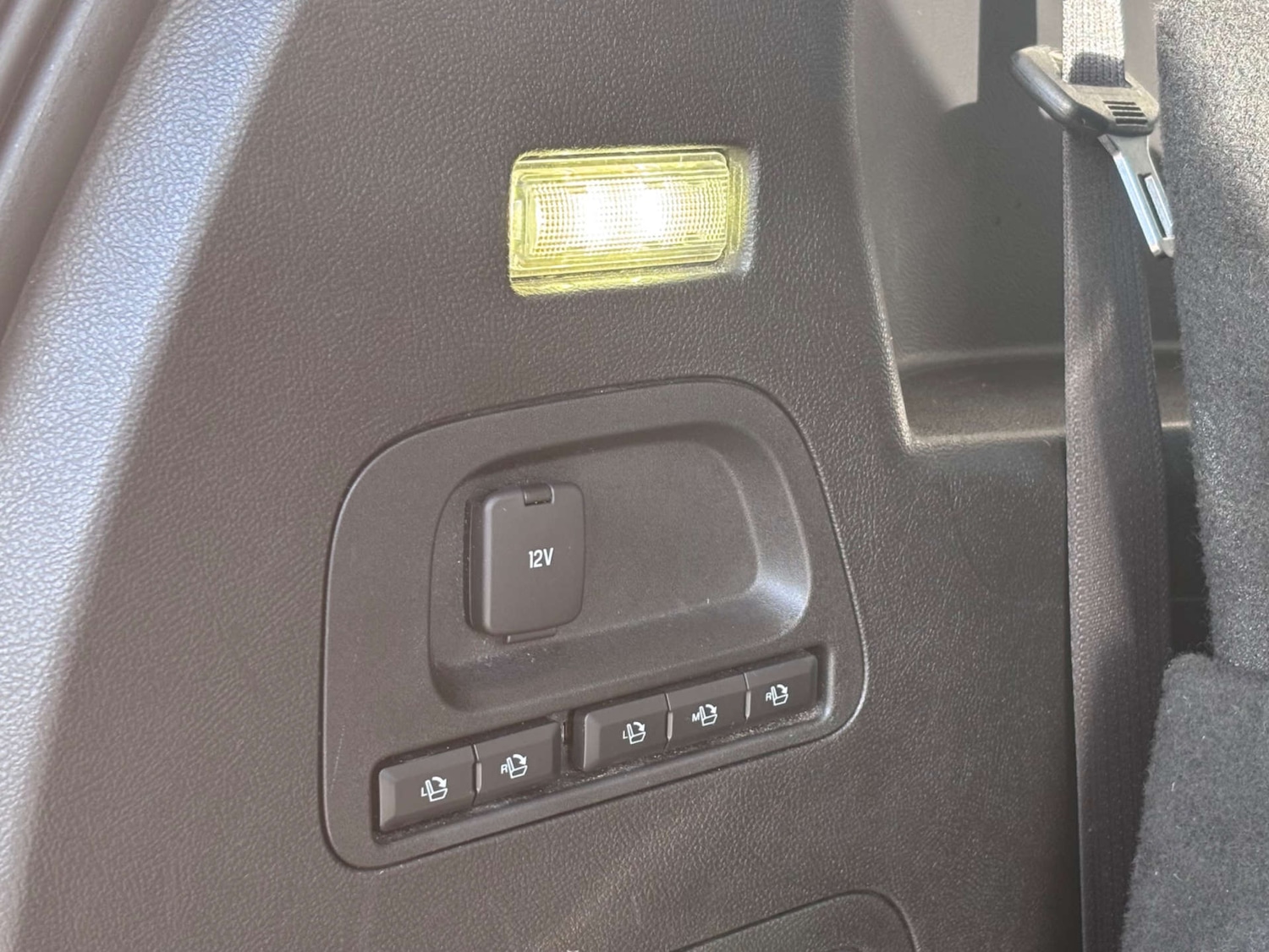 Used Ford S-Max 2015 for sale - 77393393: Photo 22