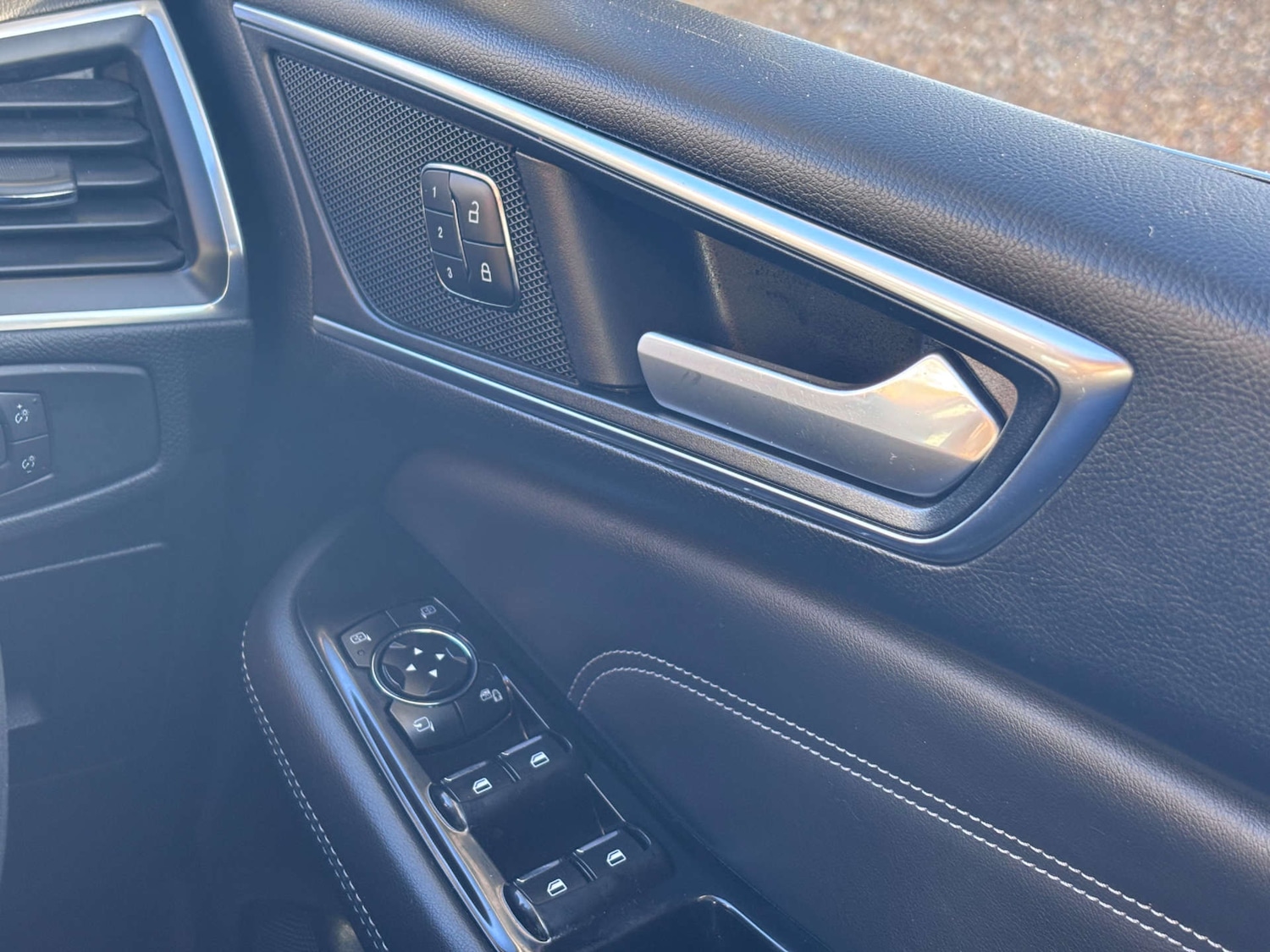 Used Ford S-Max 2015 for sale - 77393393: Photo 62