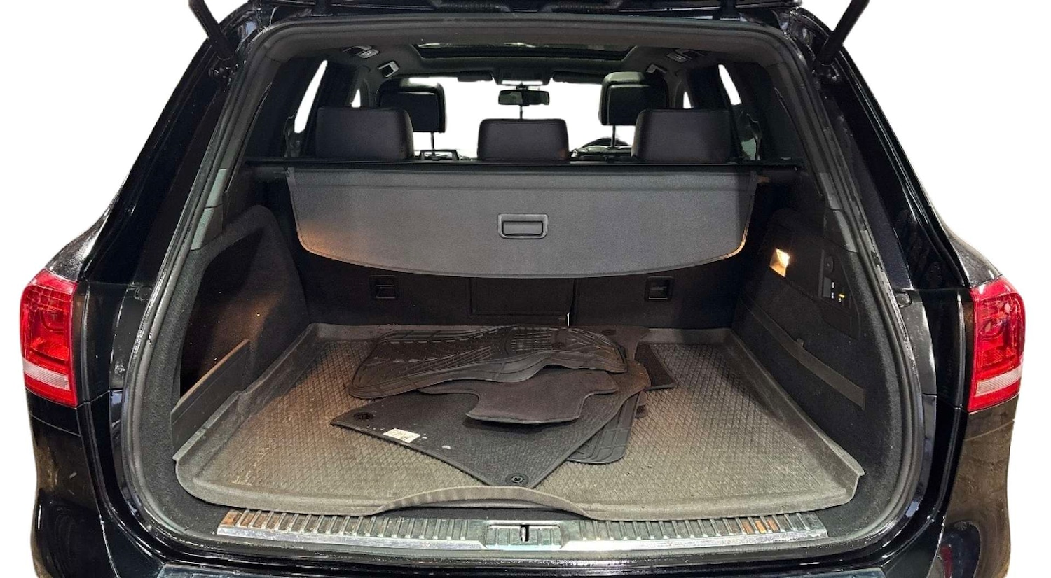 Used Volkswagen Touareg 2015 for sale - 77676605: Photo 10