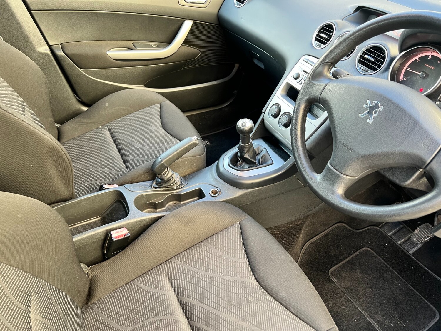 Used Peugeot 308 2010 for sale - 77888714: Photo 15