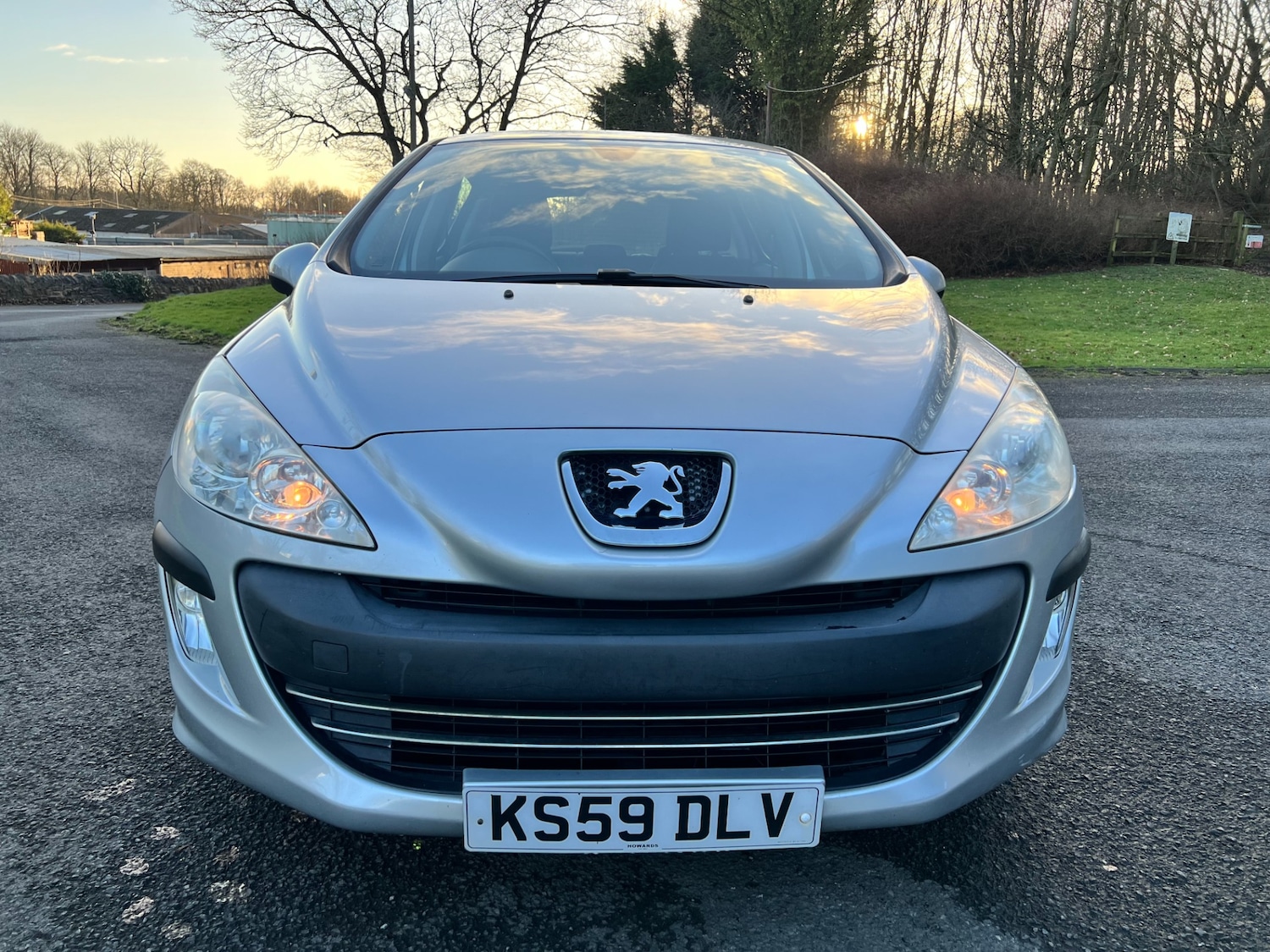 Used Peugeot 308 2010 for sale - 77888714: Photo 2