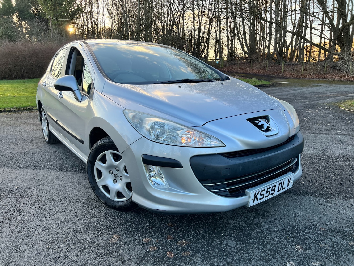 Used Peugeot 308 2010 for sale - 77888714: Photo 3