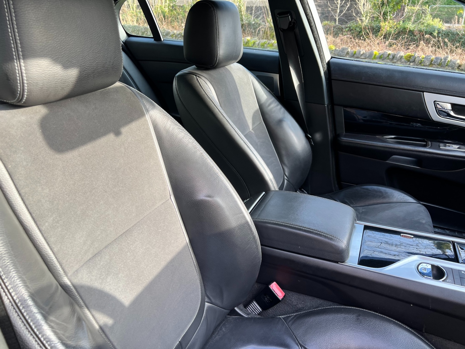 Used Jaguar XF 2012 for sale - 77235993: Photo 15