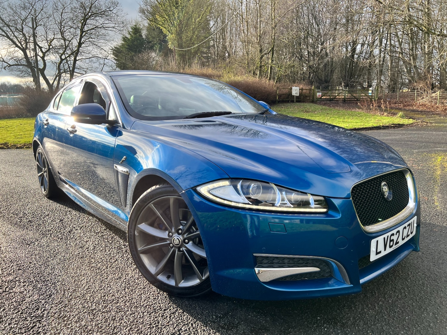 Used Jaguar XF 2012 for sale - 77235993: Photo 3