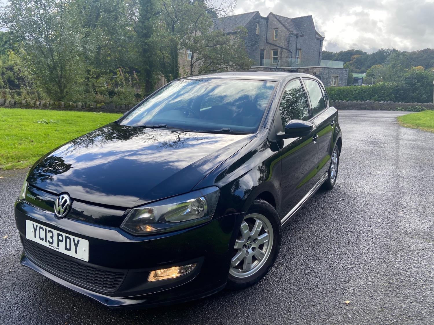 Used Volkswagen Polo 2013 for sale - 76364360: Photo 1