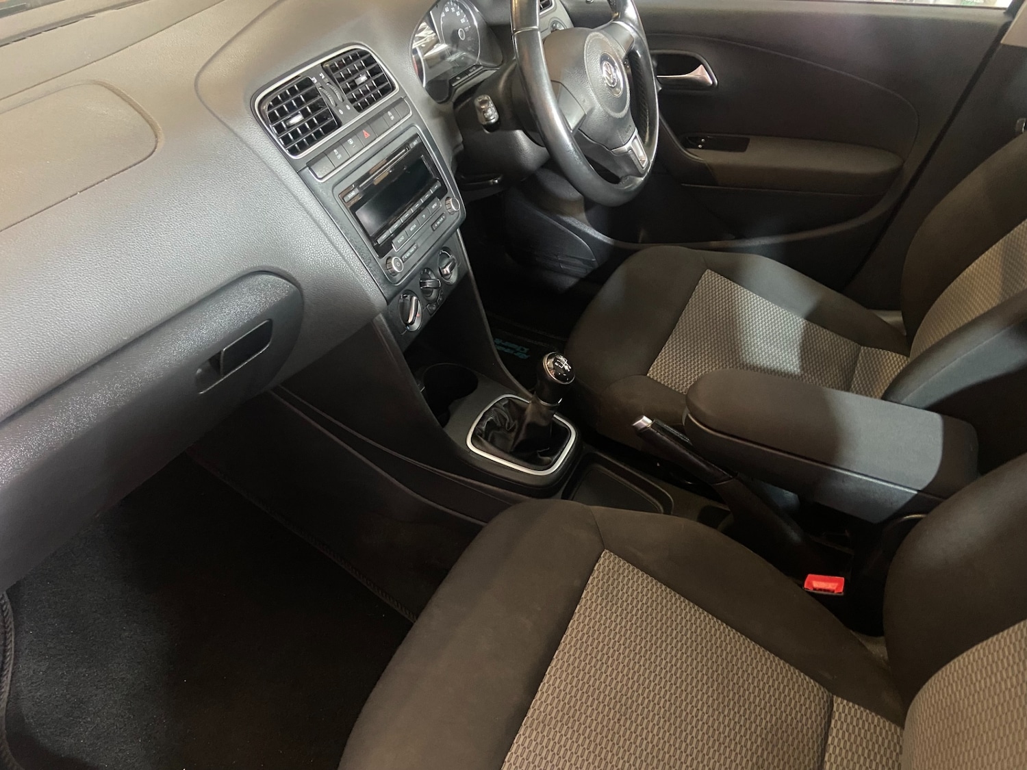 Used Volkswagen Polo 2013 for sale - 76364360: Photo 11