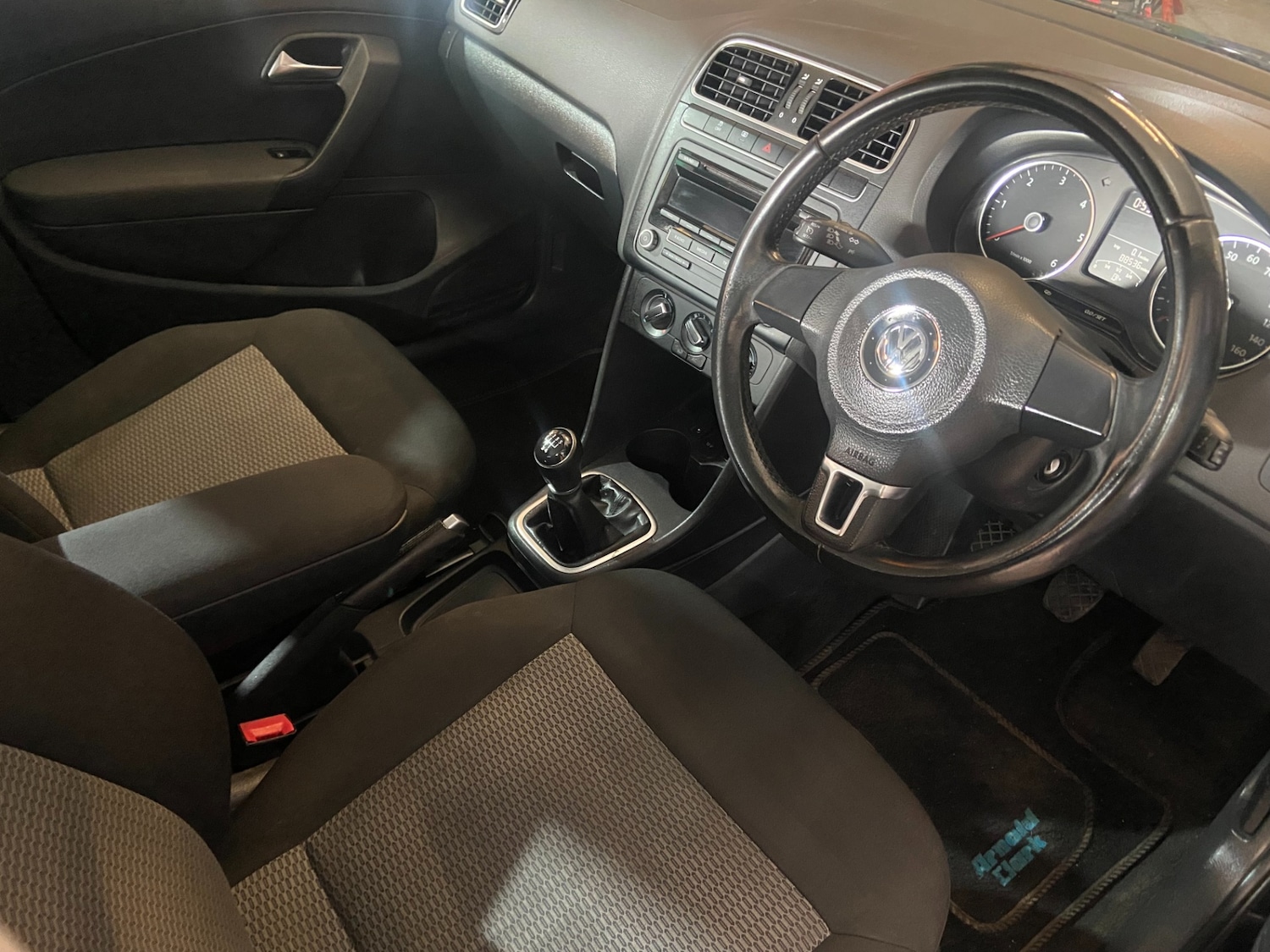 Used Volkswagen Polo 2013 for sale - 76364360: Photo 9