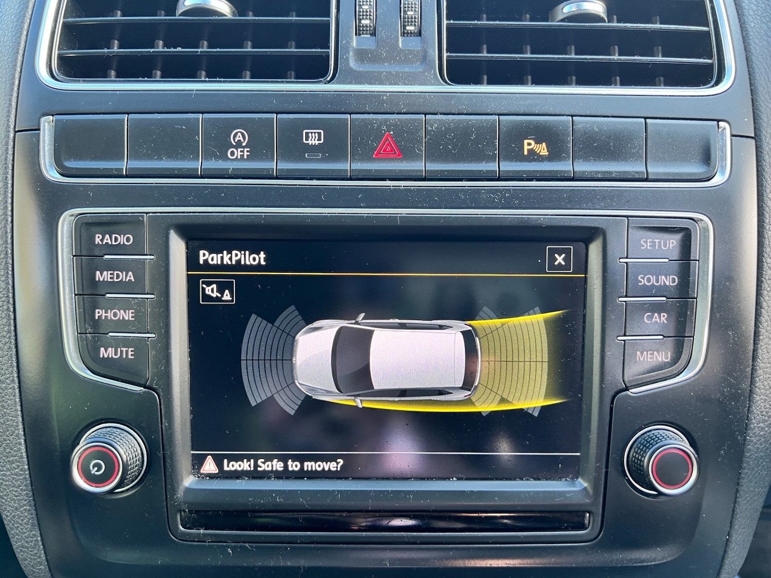 Used Volkswagen Polo 2014 for sale - 77890532: Photo 13