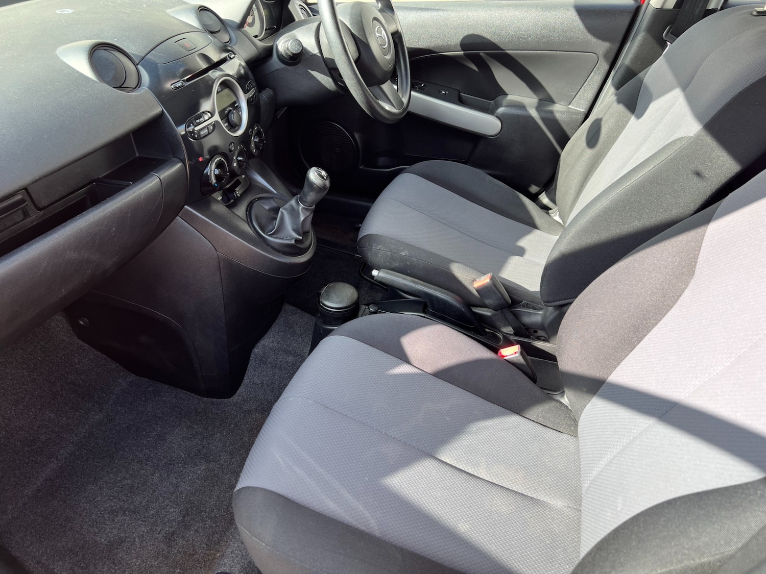 Used Mazda Mazda2 2009 for sale - 77947027: Photo 11