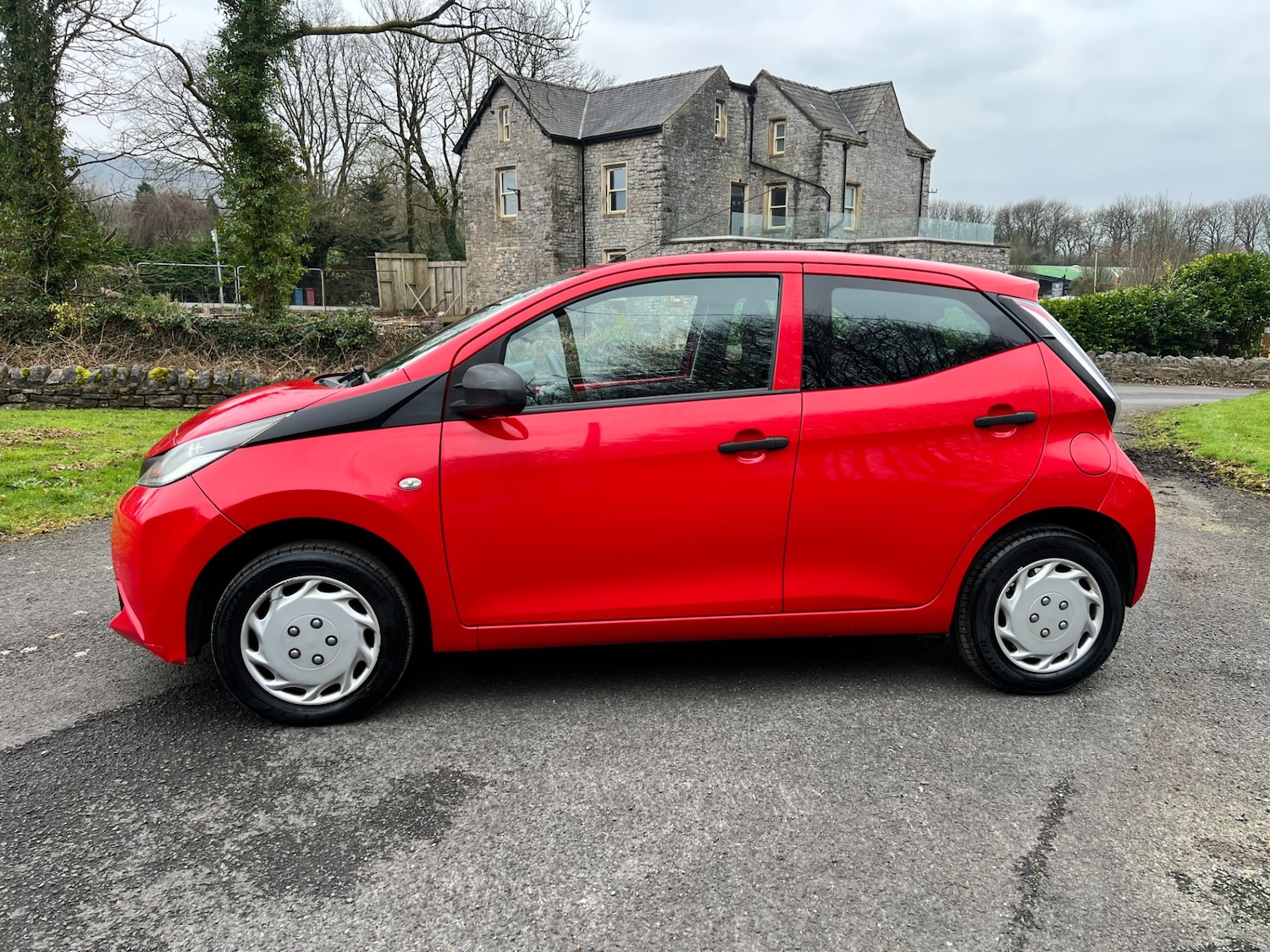 Used Toyota AYGO 2014 for sale - 77889916: Photo 4