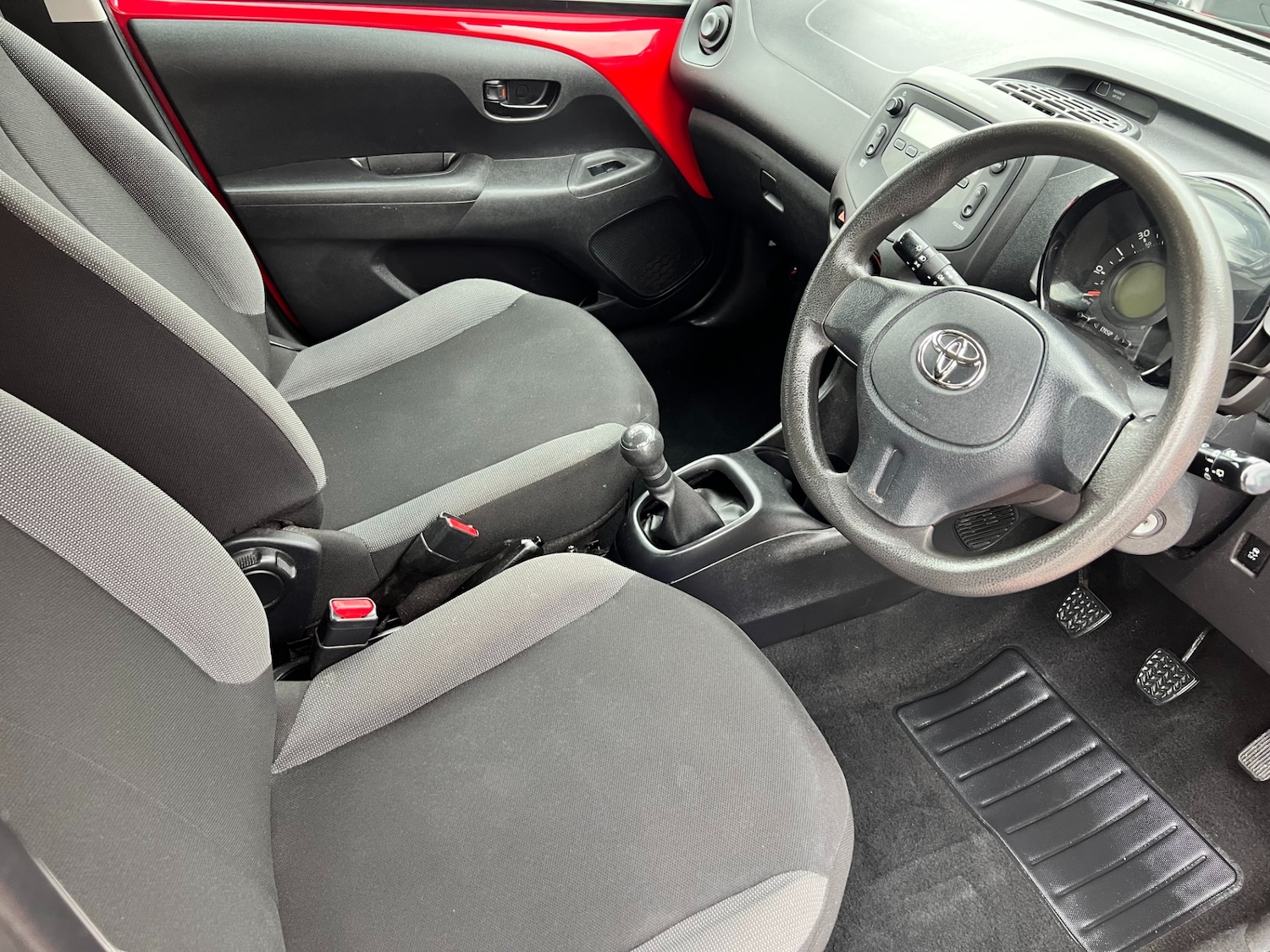 Used Toyota AYGO 2014 for sale - 77889916: Photo 8