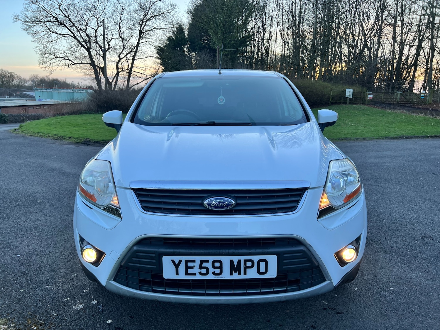 Used Ford Kuga 2009 for sale - 77947121: Photo 2