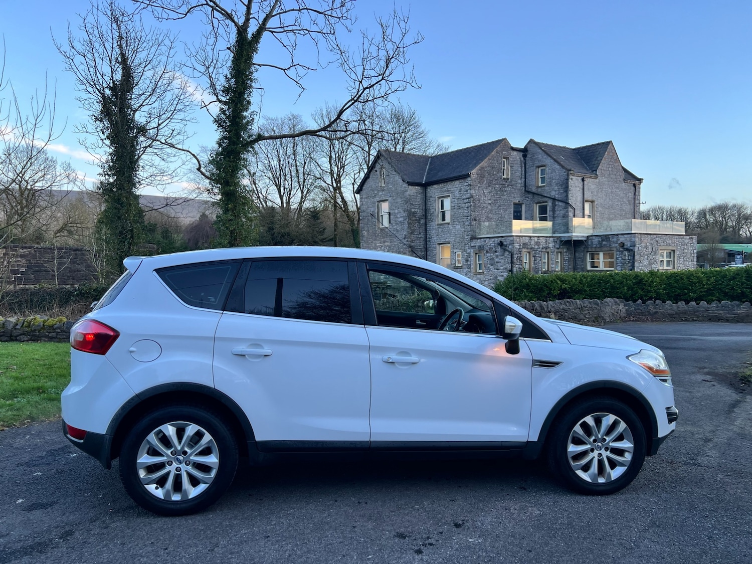 Used Ford Kuga 2009 for sale - 77947121: Photo 6