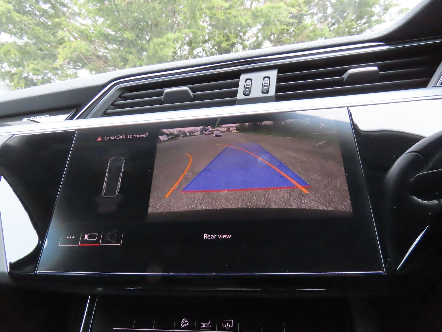 Used Audi e-tron 2020 for sale - 78007316: Photo 12