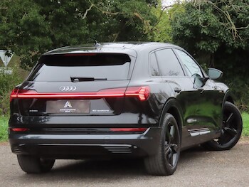 Used Audi e-tron 2020 for sale - 78007316: Photo