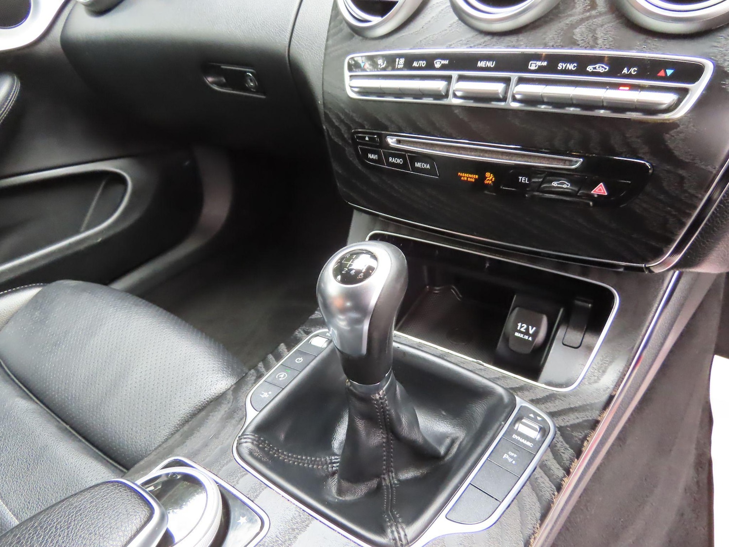 Used Mercedes-Benz C Class 2018 for sale - 76987994: Photo 15