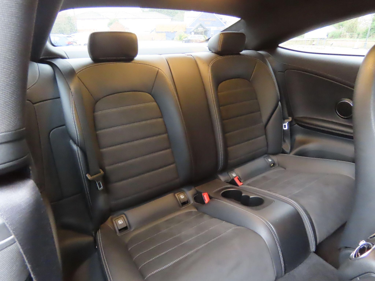 Used Mercedes-Benz C Class 2018 for sale - 76989619: Photo 11