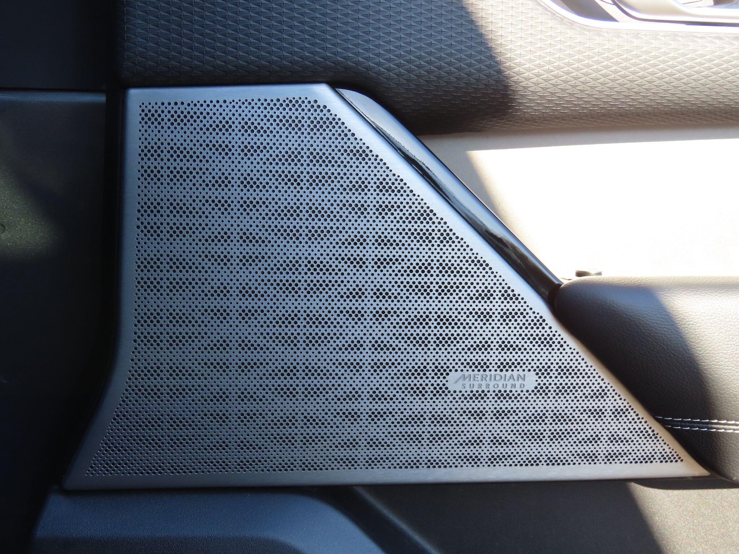 Used Land Rover Range Rover Velar 2018 for sale - 77957859: Photo 16