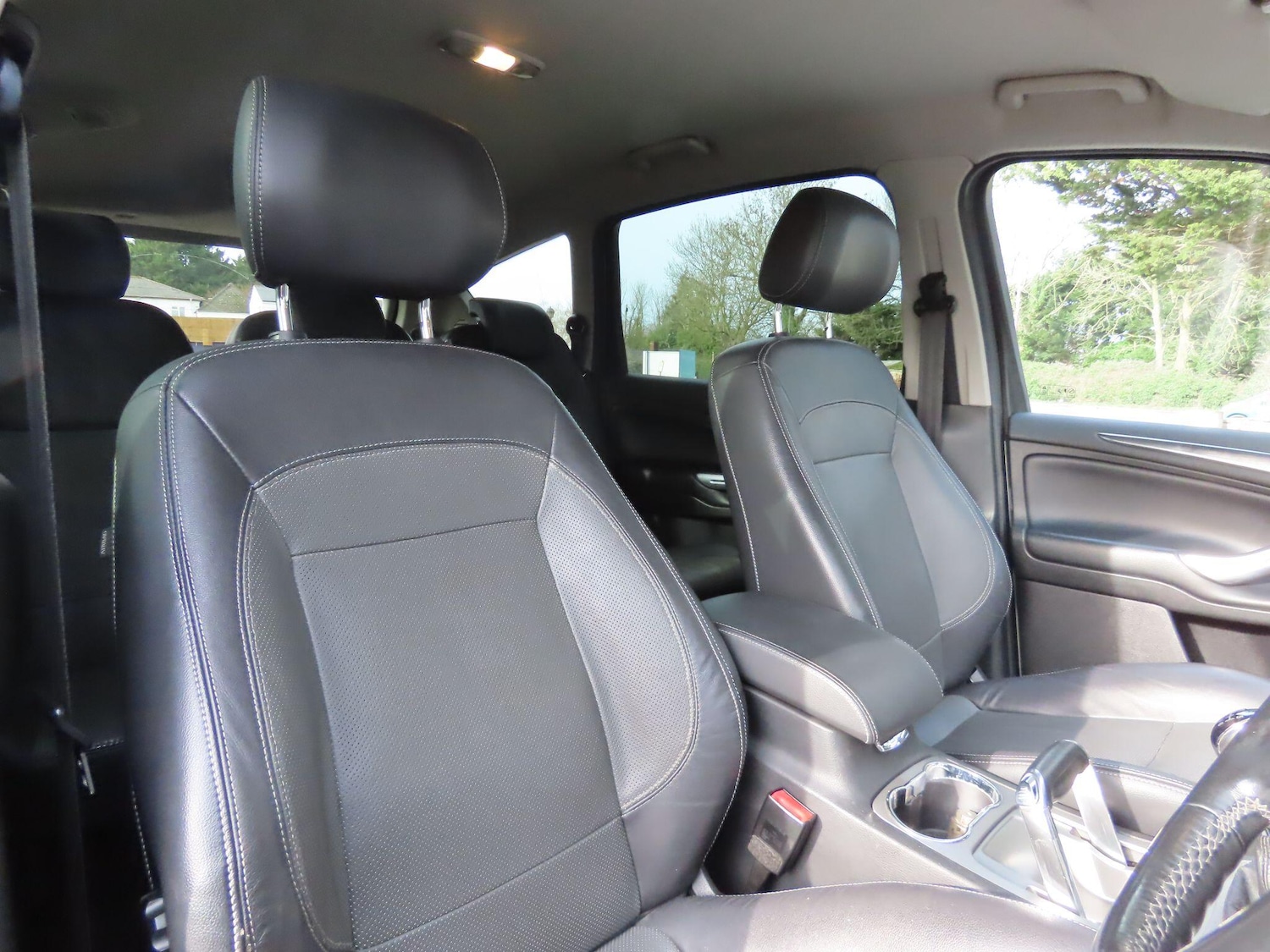 Used Ford S-Max 2010 for sale - 77939563: Photo 8