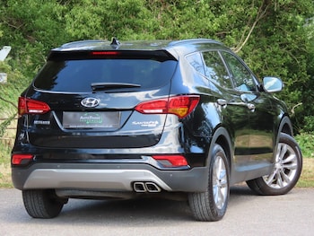 Used Hyundai Santa Fe 2017 for sale - 75257418: Photo