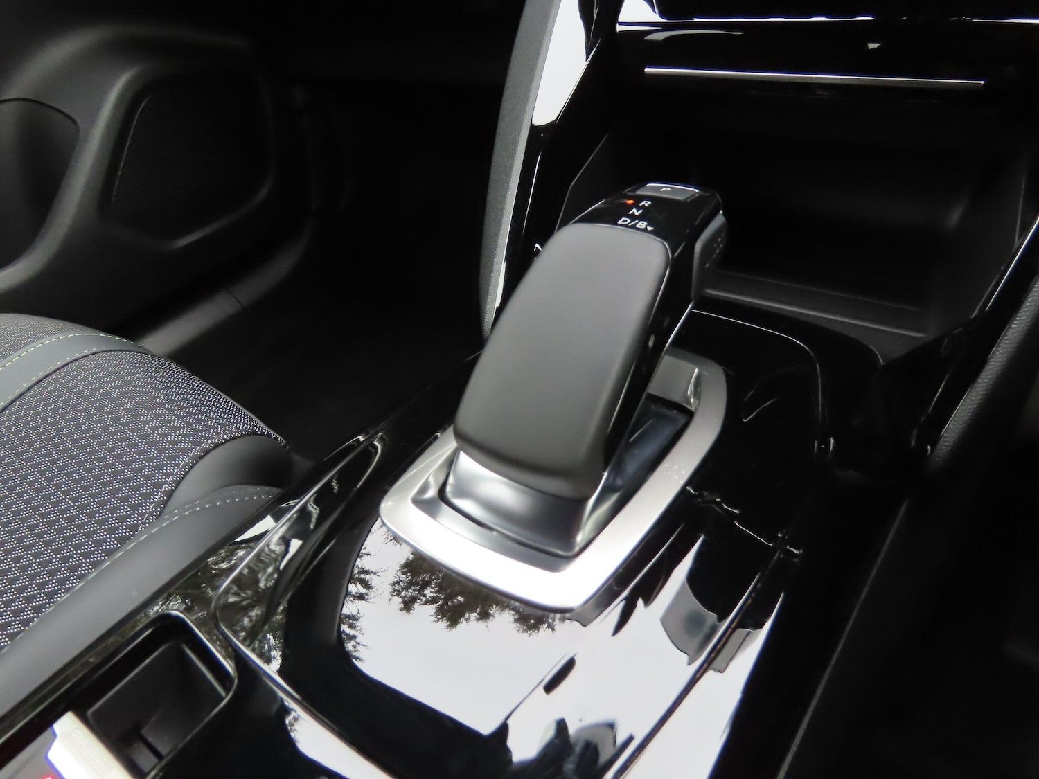 Used Peugeot 2008 2021 for sale - 77331332: Photo 14