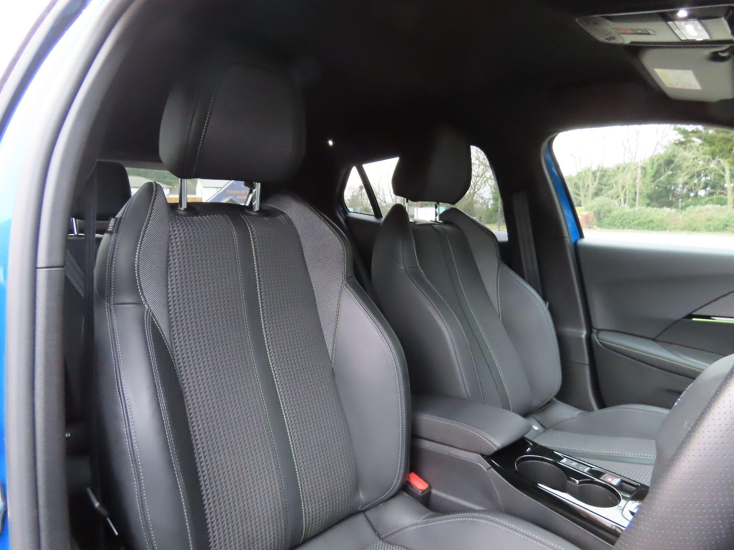 Used Peugeot 2008 2021 for sale - 77331332: Photo 8