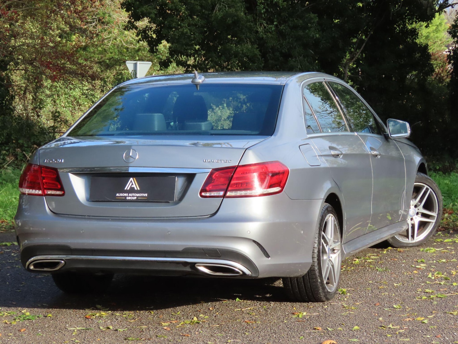 Used Mercedes-Benz E Class 2014 for sale - 76440863: Photo 4
