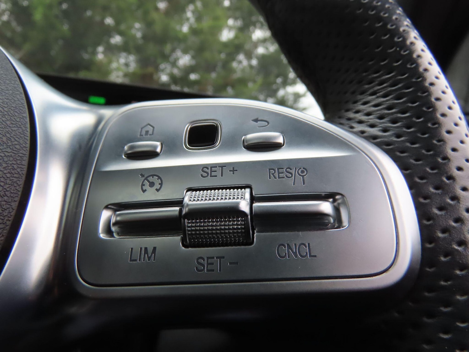 Used Mercedes-Benz EQC 2020 for sale - 77074321: Photo 16