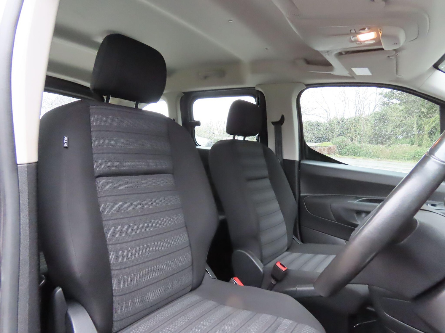 Used Vauxhall Combo Life 2018 for sale - 76887238: Photo 9