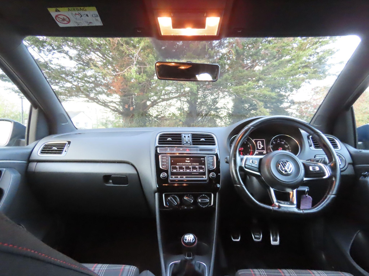 Used Volkswagen Polo 2016 for sale - 76441120: Photo 7