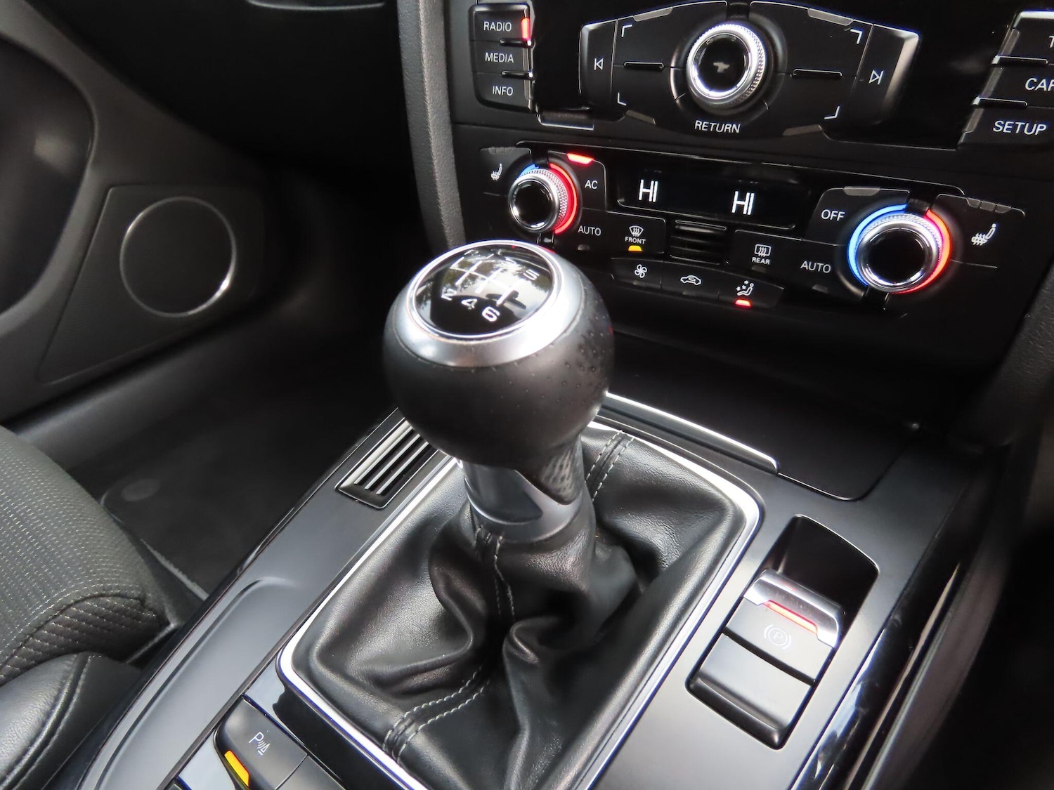 Used Audi A4 2013 for sale - 77203471: Photo 13