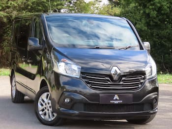 Used Renault Trafic 2017 for sale - 79868463: Photo